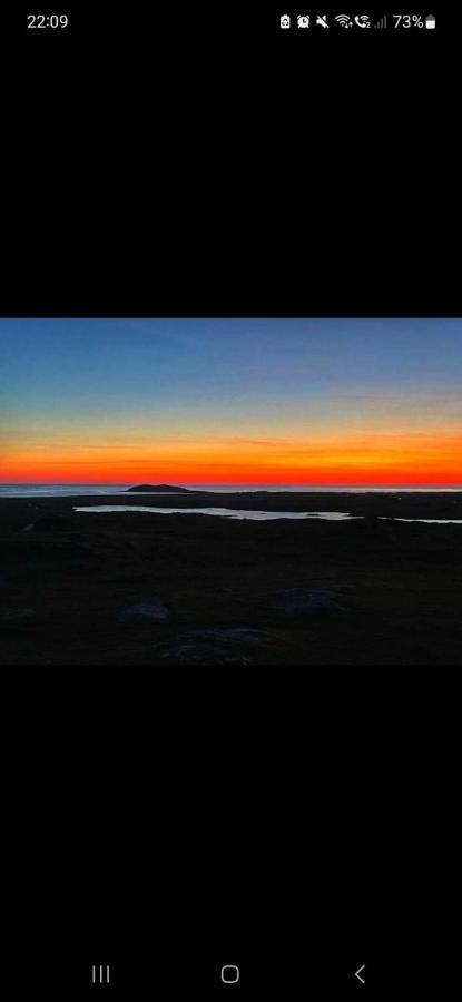 Vila Loch An Eilean Pod Isle Of South Uist Pollachara Exteriér fotografie