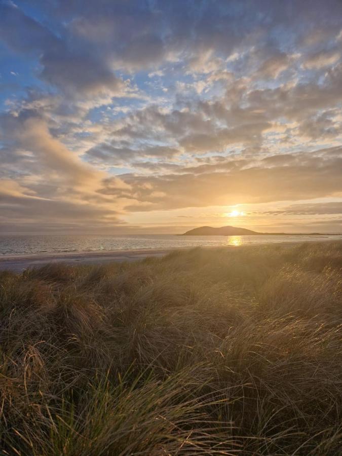 Vila Loch An Eilean Pod Isle Of South Uist Pollachara Exteriér fotografie